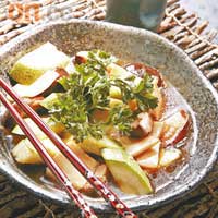 碧綠鮮菇炒鮑片水準甚高的中華料理，在日式居酒屋中嘗這道菜式，別具風味。