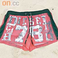 8.Diesel Photo Print紅色Board Shorts $1,100（C）