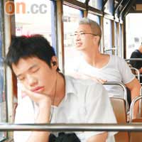 電車開得慢，舒服得令人入睡也是正常。
