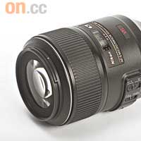 Nikon AF-S VR Micro-Nikkor 105mm f/2.8G IF-ED是現時唯一備有防手震功能的微距鏡，最多可提升4級的安全快門。售價：$6,960（n）