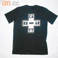 Carhartt黑色Tee，背面印有十字字母圖案。$359（D）