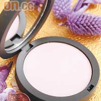 Giorgio Armani淺粉紅色Sheer Blush $300（D）