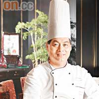 海景嘉福酒店海景軒主廚梁輝雄說不同品種鹹魚的肉質各異，烹調方法亦有別。