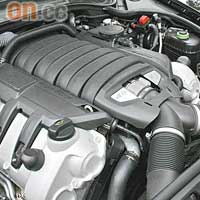 4.8公升V8引擎實力強橫，但油耗及排放俱低。