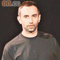 設計師Riccardo Tisci 