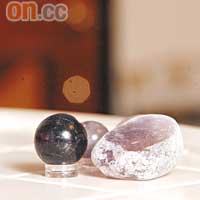 紫水晶球也是催旺文昌的物件之一。