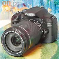 EOS 550D售價：$6,480（淨機身）、$7,280（連18-55mm kit鏡）、$8,980（連18-135mm Kit鏡）