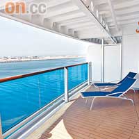 Panorama Suite設於船尾，擁有偌大的露台。