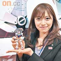 Bandai Overseas Market Team的淺井友里（Yuri Asai）小姐表示，RG元祖高達是GUNPLA 30周年的重頭戲。