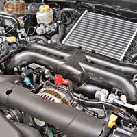2.0公升Turbo水平對向引擎表現強勁但斯文，Turbo的力量來得線性。