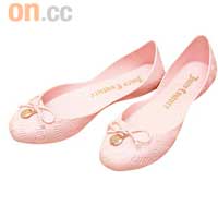 Juicy Couture粉紅色膠鞋 $950（C）