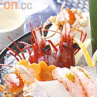 葡萄蝦 $90/隻<br>夏季當造的海鮮，紫色外殼甚為吸引，還有幾顆如葡萄的蝦籽，肉質爽甜鮮味，絕對是消暑佳品。