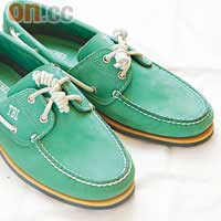 D.Y.O.H.鮮綠色麖皮兩孔帆船鞋 $1,099