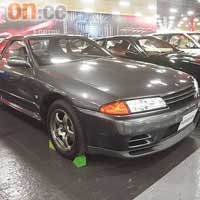 R32於1989年推出，六汽缸Twin Turbo引擎馬力達280匹，而一齣《頭文字D》更讓它人氣急升，二手價愈來愈貴。