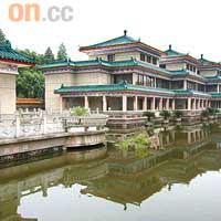 由開元觀改建的荊州博物館，建築極盡古樸。