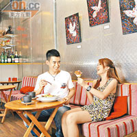 Cafe採取低密度路線，是情侶談情說愛的理想地。