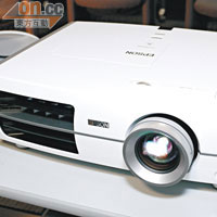 EH-TW3600是市面型號EH-TW3500的升級版，具備2,000流明亮度及50,000:1對比度。（推出日期：約10月／售價：待定）