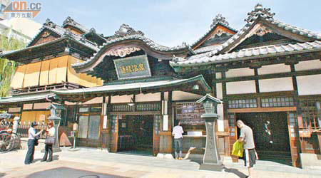 3層高的傳統木構建築，成為宮崎駿靈感的來源。