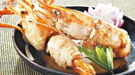 古法蝦棗<br>爽口彈牙的蝦膠釀在原隻大蝦外面，單是賣相已令人食指大動。
