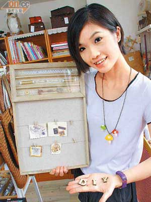 Memo Board $148<BR>頸鏈 $228<BR>木製字母 $3/個