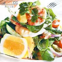 King Prawn, Mango & Avocado Salad $190<BR>混合大量新鮮蔬果，包括青瓜、洋葱、牛油果及杧果等，泰式醬汁酸酸辣辣，很醒胃，幾乎令大蝦變了配角。