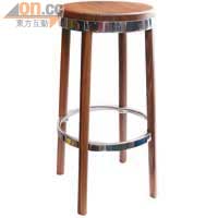 自然<br>「Juno Stool」產自意大利品牌Softline。$5,999