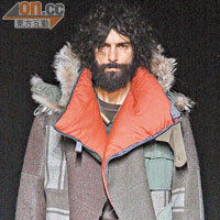 Long coat強調領位設計，立體感與層次感豐富。