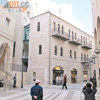 Mamilla Mall是耶路撒冷潮Mall，部分由舊建築改建而成。