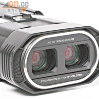 JVC獨家開發的GT鏡頭，支援5倍3D光學變焦，鏡頭兩側還設有收音咪。