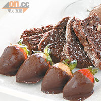 Death by Chocolate $60<br>集多款朱古力於一身，Brownie、雪糕全由英國Royal 55%黑朱古力製成，濃得來不會太甜。