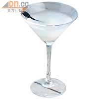 Harlan's Martini $88<BR>以Chambord、Lychee Liqueur和Grapefruit Juice調製而成的Cocktail，為Harlan's的大熱之選，帶有點點酒香，果味濃郁，感覺清新。