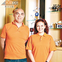店主Yavuz Selim Evduzen（左）及Ceyda Maner Verstraete是土耳其人，希望為香港人帶來正宗土耳其家鄉風味。