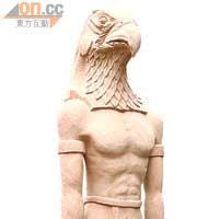 傳說負責守護人們的太陽神RA，昂藏4公尺，是埃及人心目中的偶像。