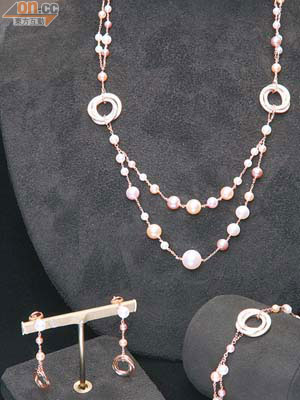 Trinity Pearls三色金<br>鑲白色、粉紅色、金色珍珠<br>及鑽石項鏈	未定價<br>手鏈、耳環	未定價<br>戒指	$7,950
