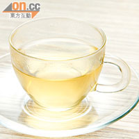 蓮花茶 $28\壺<BR>越南的蓮花茶用烘焙的蓮花苞沖泡，味道很剛烈，帶有苦澀味。加入一片生薑中和味道，易入口得多。