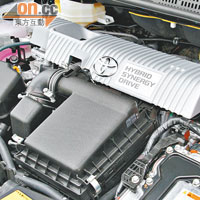 汽油引擎加上電動馬達，可造出17km/L的低耗油量。 