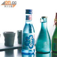 Sake Tasting Selection $500（b）<BR>可一次過試齊3支最常見清酒，先從左邊的李白飲起，易入口、輕爽；中間的真澄較重身；而水芭蕉味道較濃郁，酒體豐富。