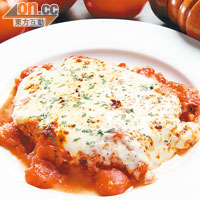 Chicken Parmigiano $190（b）<br>Posto Pubblico大廚用有機大紅茄燴雞，加巴馬臣芝士同焗，酸香芝香迸發。