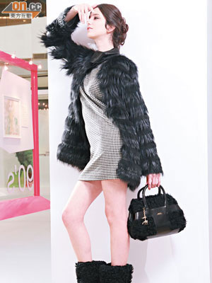 BALLY Fur Coat $38,990、皮領連身裙 $9,490、Montain毛毛靴 $15,990 黑色毛毛手袋 $16,990（All from b）