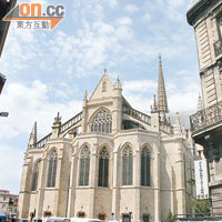 Saint Michel教堂屹立於波爾多已有7個世紀。