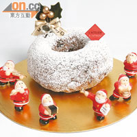 Stollen in X'mas $120（b）<BR>Le Salon de Thé de Joël Robuchon依足德國傳統Stollen Cake製法，乾果以紅酒浸製1年，加入薑粉、玉桂粉等調味，香味突出，酒味又不會過重。（供應期由即日至12月26日，限量100個）