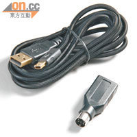 USB線採用鍍金接頭及編織線設計。