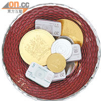 巨型珍寶大金幣  $10/個，紙鈔、金幣及銀幣  $48/包（h）