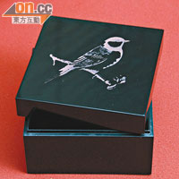 黑色小鳥圖案全盒 $380（a）