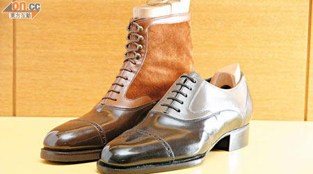 （左）Moscow Balmoral-style Ankle Boots $80,000/對、（右）Oxford $58,000/對