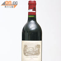 Chateau Lafite Rothschild 1982 $64,750<br>產於Pauillac地區，港人熟悉的Lafite美酒，主要由Cabernet Franc葡萄釀製，發酵成質感輕柔的紅酒，侍酒師估計美酒仍可陳化逾20年。