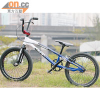 Alex 的BMX戰車。