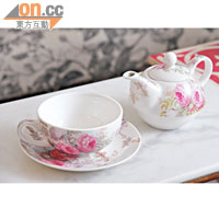 （V & A）Tea for One $320<Br>來自英國的品牌，杯身帶花花圖案，Elegant到爆。