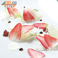 Strawberry Carpaccio Parmigiano and Aged Balsamic $128（i）（需1天前預訂）