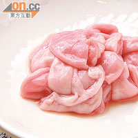 豬小袋（子宮）$38<BR>取自日本語小孩袋子的意思，口味清淡，不韌。